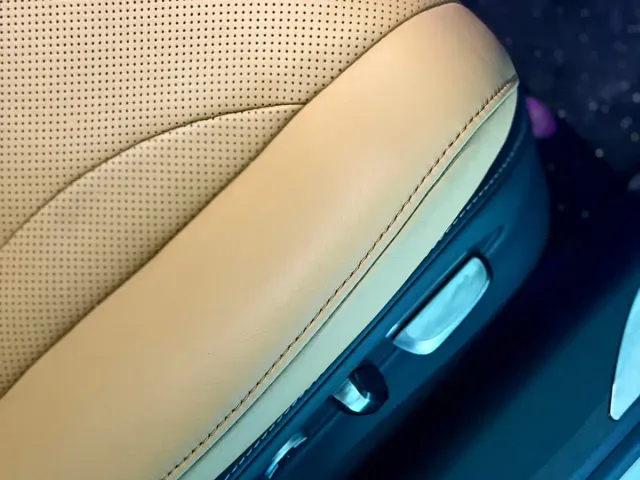 Lexus LS — Фото автомобиля 16