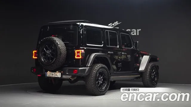 Jeep Wrangler — Фото автомобиля 2
