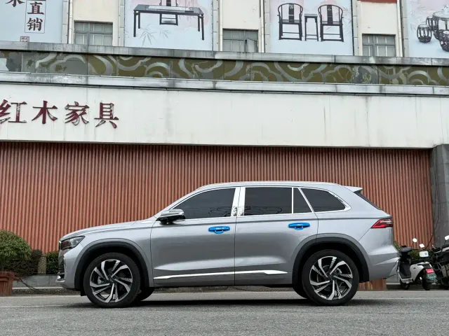 Geely Xingyue L — Фото автомобиля 10