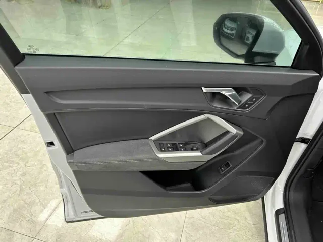 Audi Q3 — Фото автомобиля 15