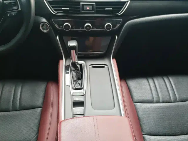 Honda Inspire 2022 260TURBO Premium Joy Edition — Фото автомобиля 16