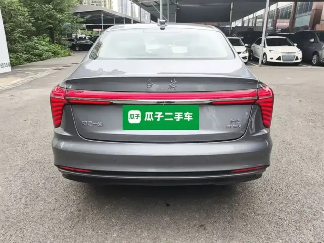 Hongqi H5 PHEV — Фото автомобиля 5