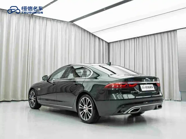Jaguar XFL — Фото автомобиля 7