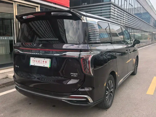 Hongqi HQ9 PHEV — Фото автомобиля 12