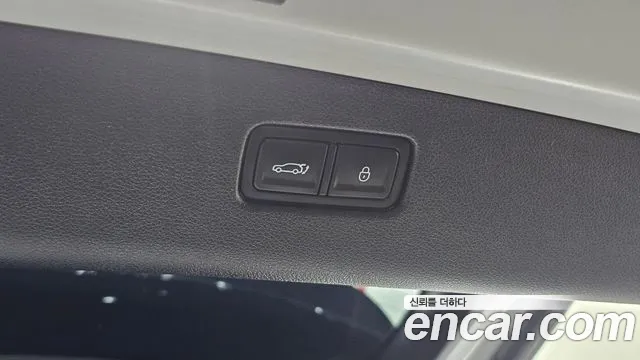 Genesis GV70 — Фото автомобиля 28