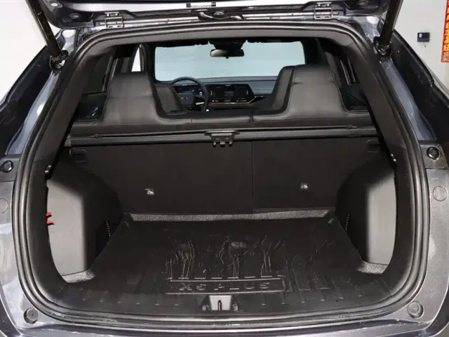 Changan X5 Plus — Фото автомобиля 17