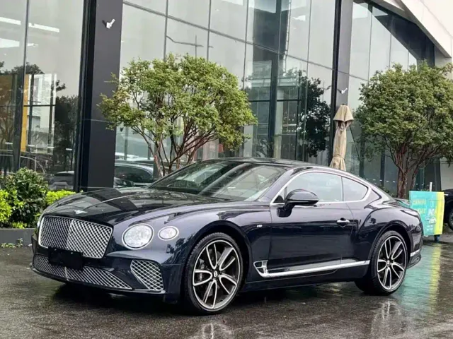 Фотография автомобиля — Bentley Continental