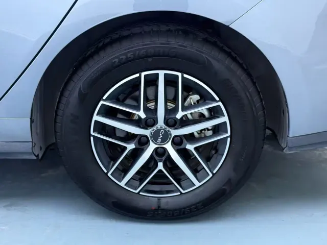 BYD Seal 05 DM-i — Фото автомобиля 16