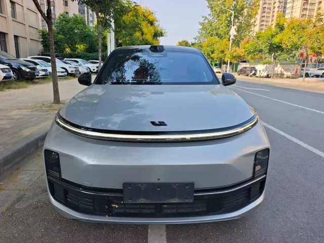 Li Auto L9 — Фото автомобиля 2