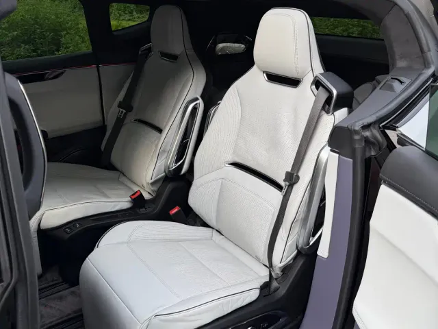 HiPhi HiPhi X 2021 Flagship Edition 6-Seater — Фото автомобиля 13