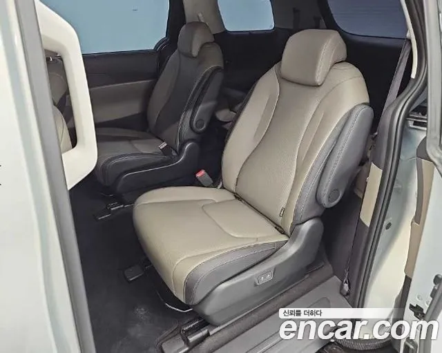 Kia Carnival 4th Gen — Фото автомобиля 12