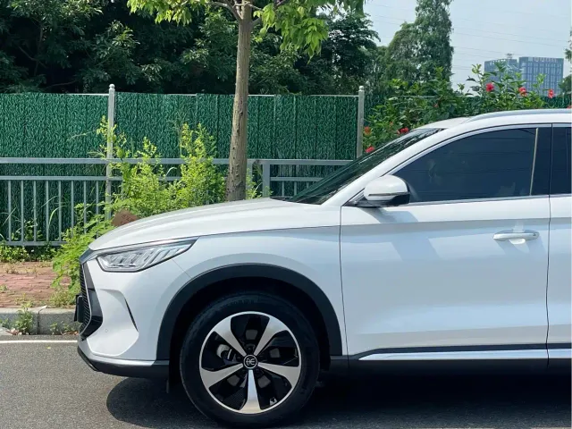 BYD Song PLUS — Фото автомобиля 5