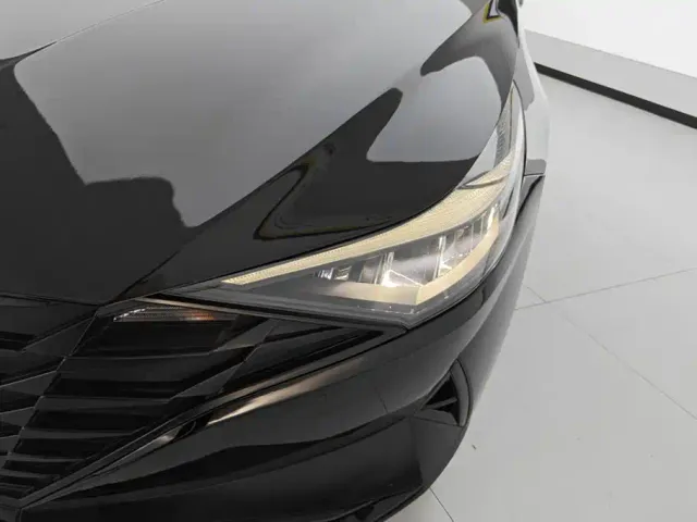 Hyundai Elantra — Фото автомобиля 5