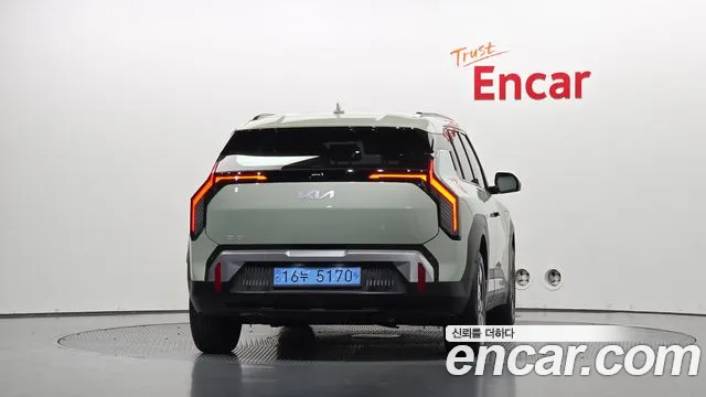 Kia EV3 — Фото автомобиля 4
