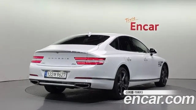 Genesis G80 Бензин 3.5 турбо AWD — Фото автомобиля 2