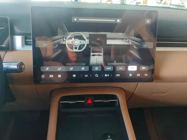 Landian E5 PLUS — Фото автомобиля 13