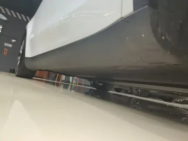 Tesla Model Y — Фото автомобиля 20