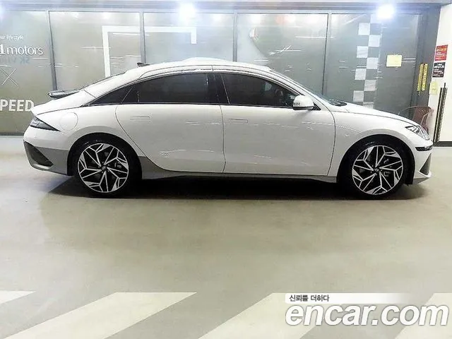 Hyundai Ioniq 6 — Фото автомобиля 20