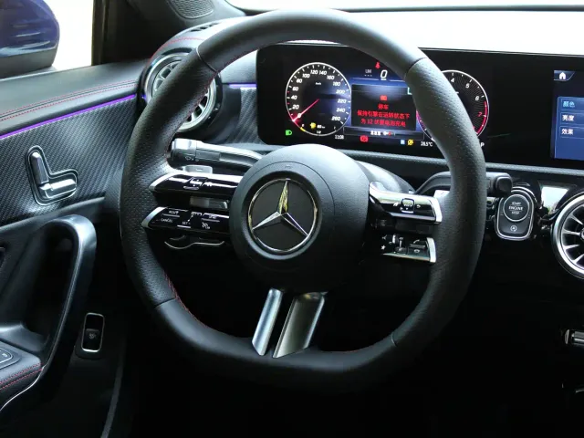 Mercedes-Benz A-Class — Фото автомобиля 7