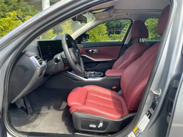 BMW i3 — Фото автомобиля 7