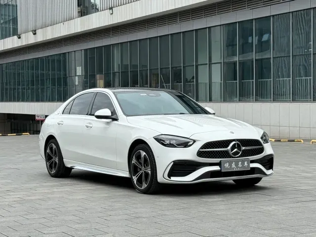 Mercedes-Benz C-Class — Фото автомобиля 3