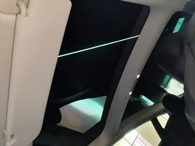 Tesla Model 3 — Фото автомобиля 17