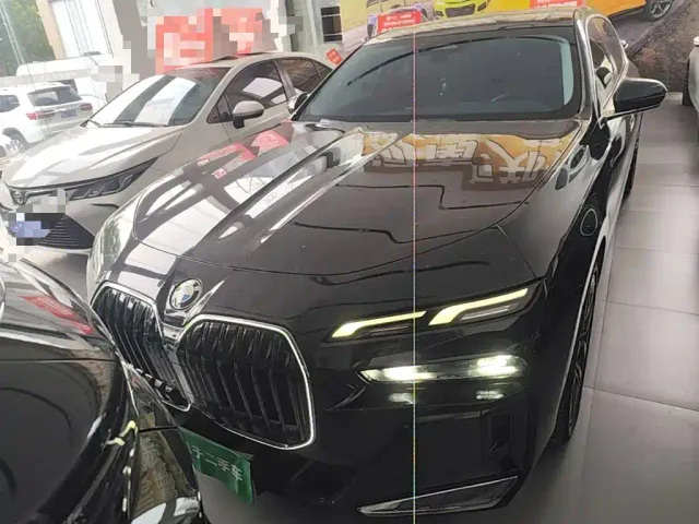 BMW 7 Series — Фото автомобиля 2