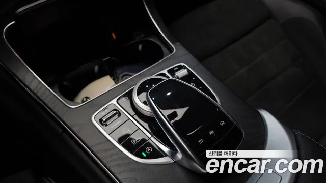 Mercedes-Benz C-Class W205 — Фото автомобиля 24