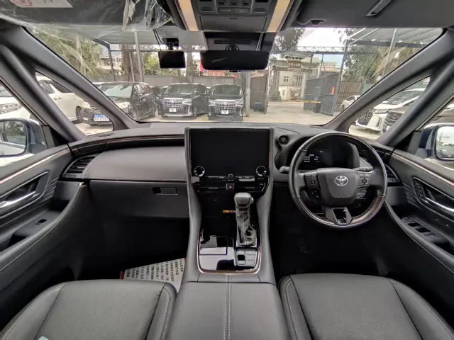 Toyota Alphard — Фото автомобиля 5