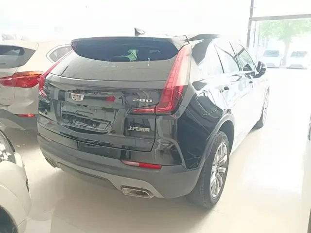 Cadillac XT4 — Фото автомобиля 6