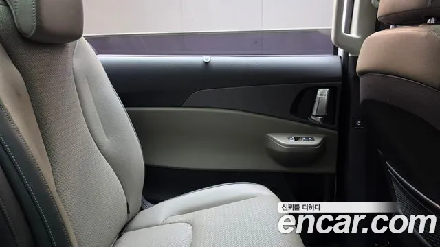 Kia Carnival 4th Gen — Фото автомобиля 14