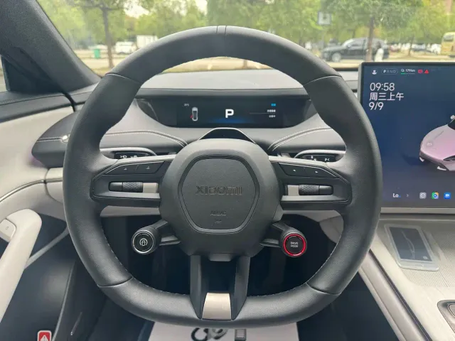 Xiaomi SU7 — Фото автомобиля 12