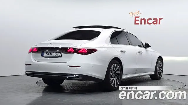 Mercedes-Benz E-Class E-класс W214 E300 4MATIC Exclusive — Фото автомобиля 2