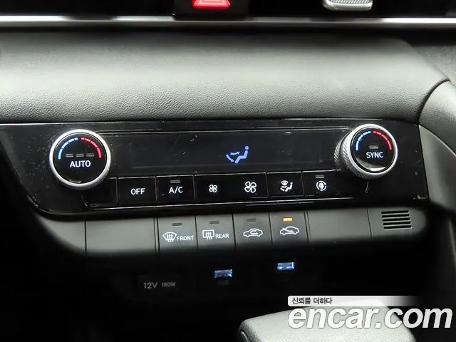 Hyundai Avante CN7 — Фото автомобиля 10