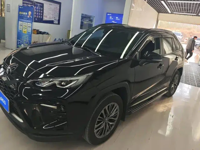 Toyota Wildlander — Фото автомобиля 3