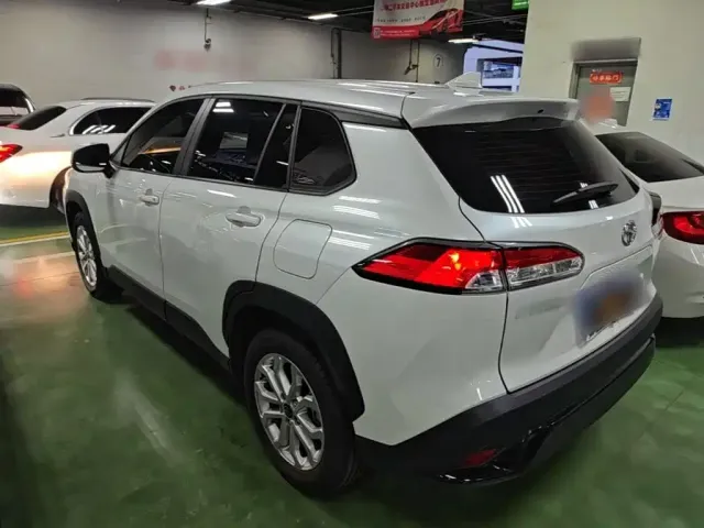 Toyota Frontlander — Фото автомобиля 4