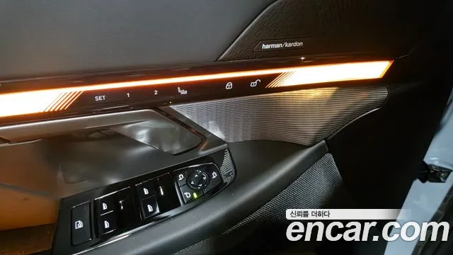 BMW 5 Series G60 — Фото автомобиля 16