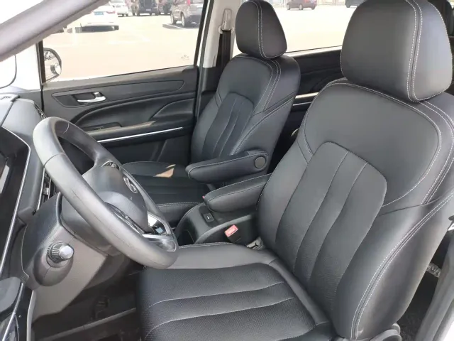 GAC Trumpchi M6 — Фото автомобиля 19