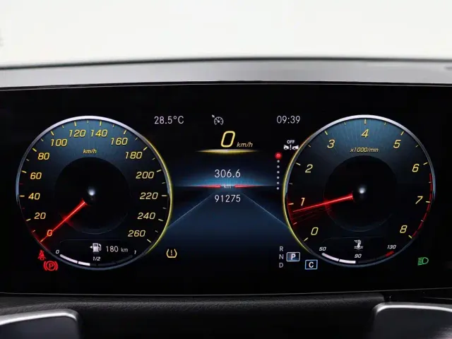 Mercedes-Benz GLB-Class — Фото автомобиля 21
