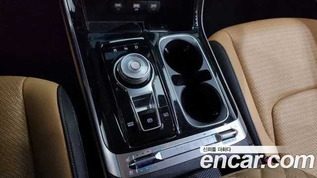 Kia Canival Carnival 4 поколение Дизель 9 мест Signature — Фото автомобиля 9
