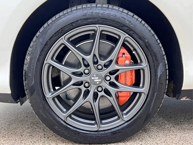 IM Motors LS6 — Фото автомобиля 9