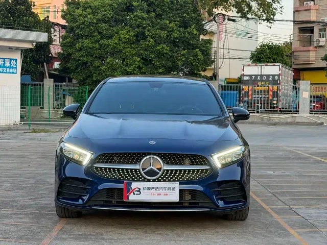 Mercedes-Benz A-Class — Фото автомобиля 3