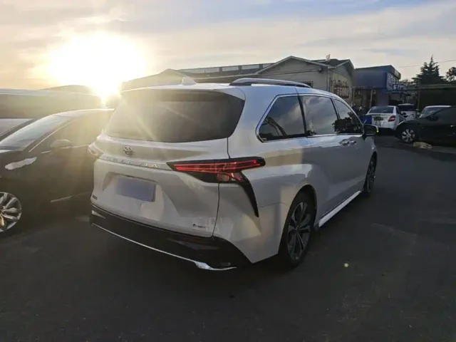Toyota Granvia — Фото автомобиля 6