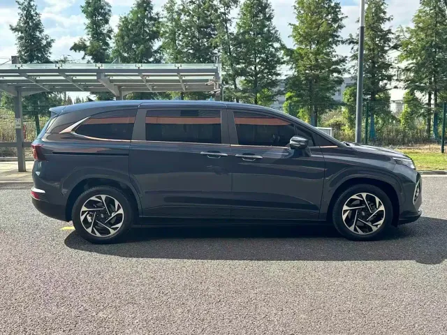 Hyundai Custo — Фото автомобиля 4