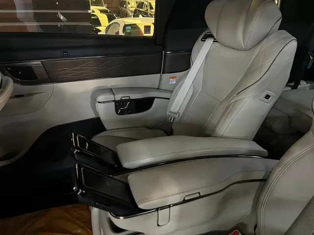 Toyota Vellfire — Фото автомобиля 4