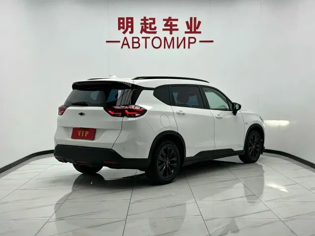 Chevrolet Orlando — Фото автомобиля 8