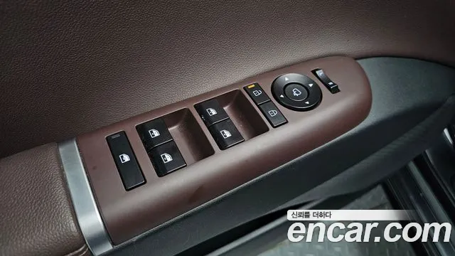 Hyundai Grandeur GN7 — Фото автомобиля 16