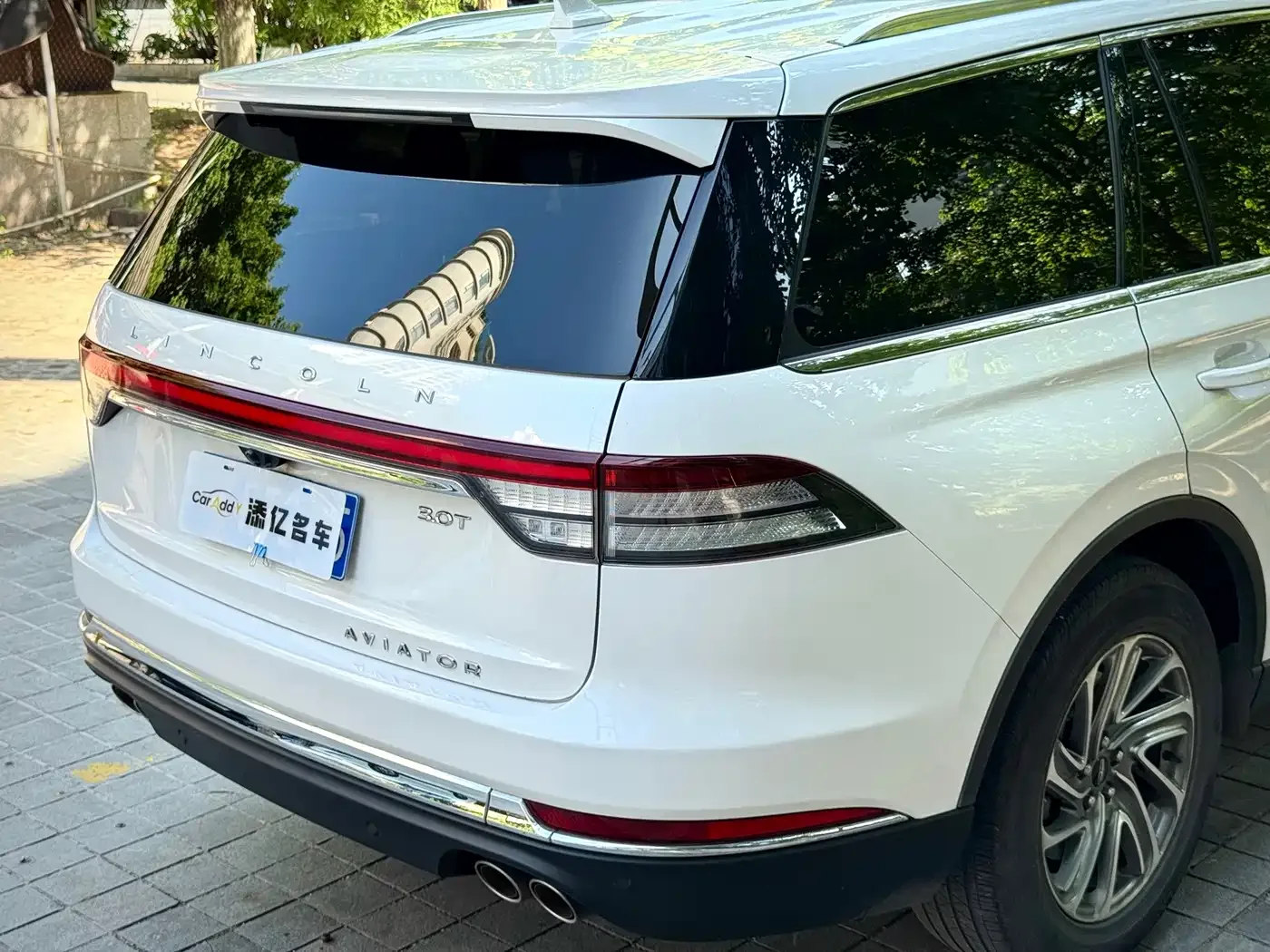 Lincoln Aviator 2021 3.0T V6 4WD Premium Edition — Фото автомобиля 9