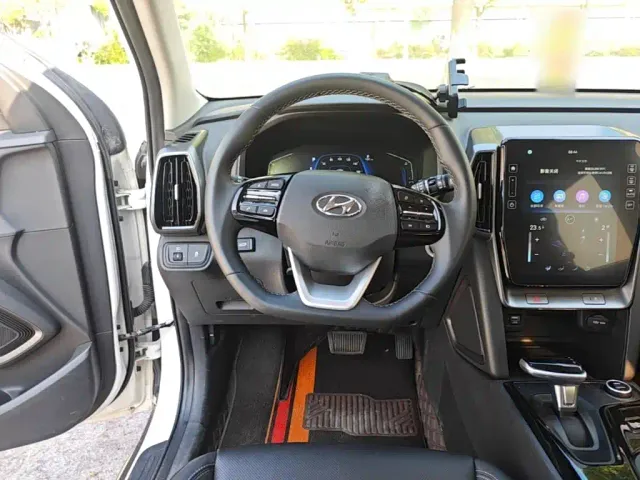 Hyundai ix35 — Фото автомобиля 10
