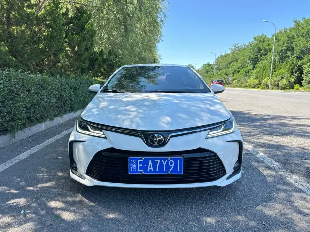 Фотография автомобиля — Toyota Corolla